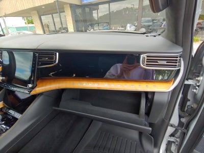 2022 Jeep Grand Wagoneer Series III