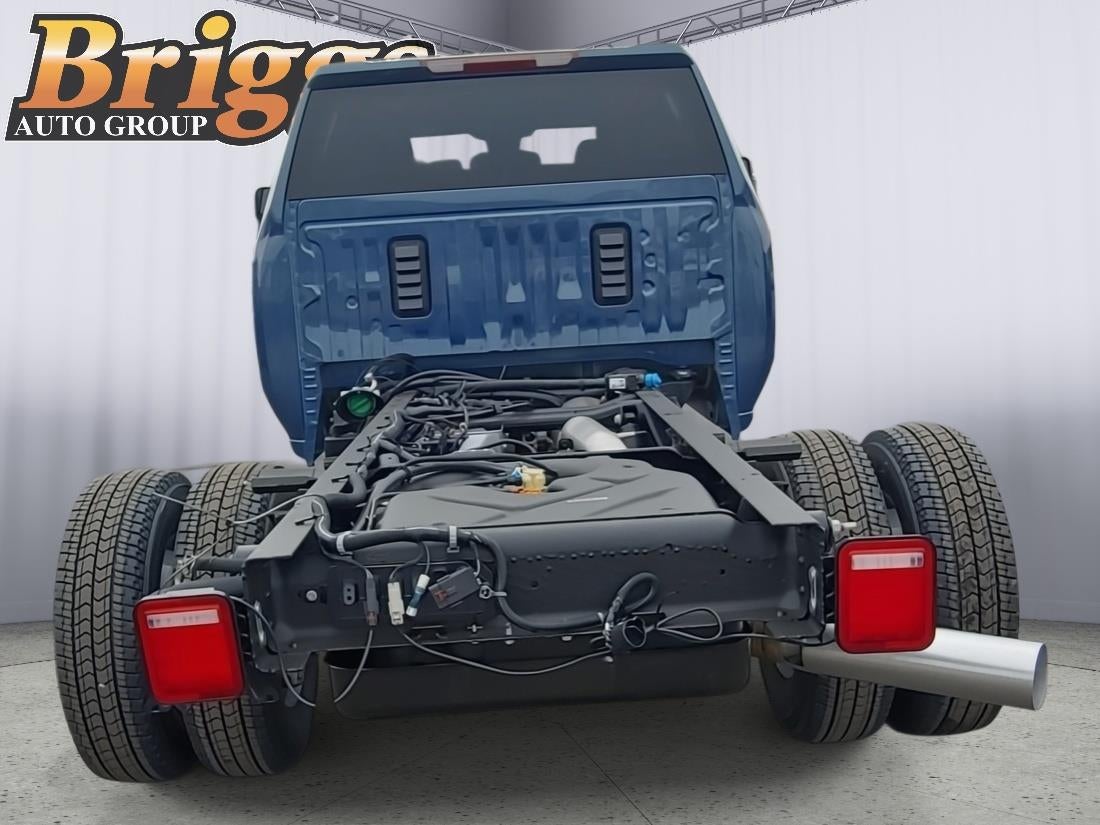 2026 GMC Sierra 3500 HD Chassis Cab Pro