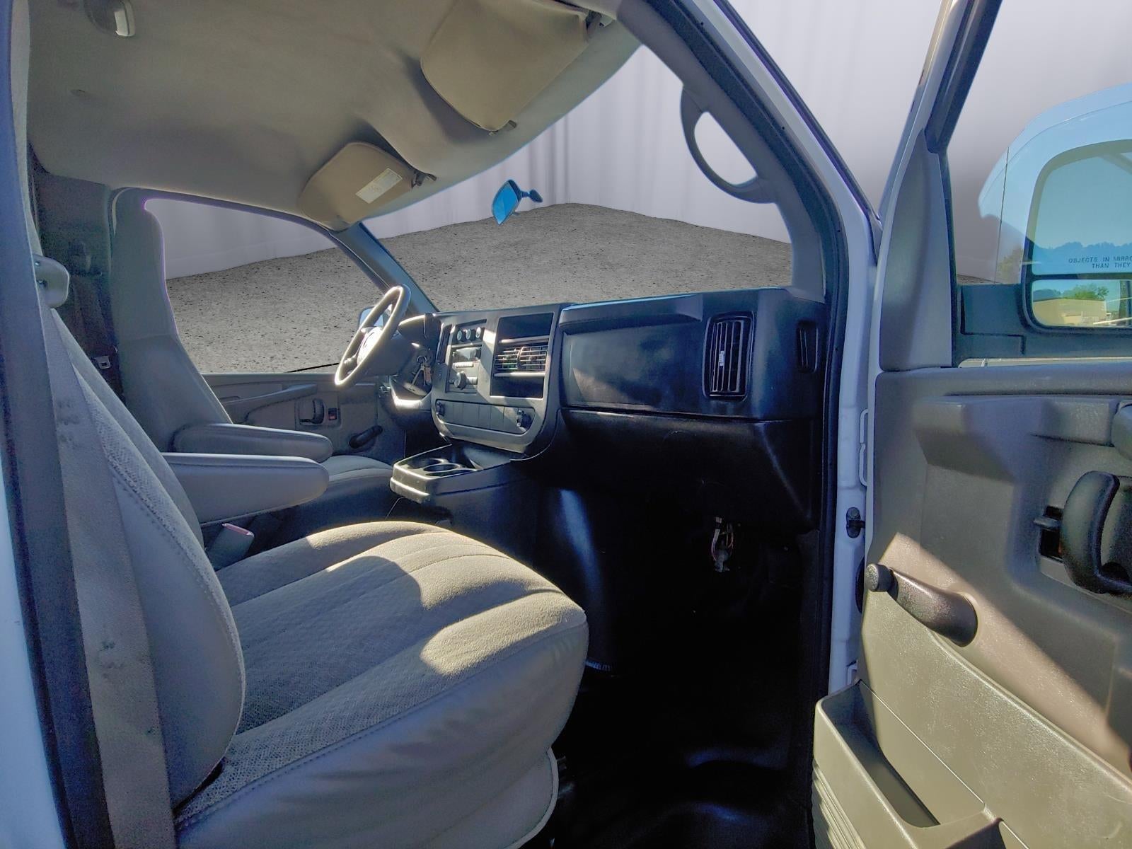 2008 GMC Savana Cutaway 3500 C6Y SRW