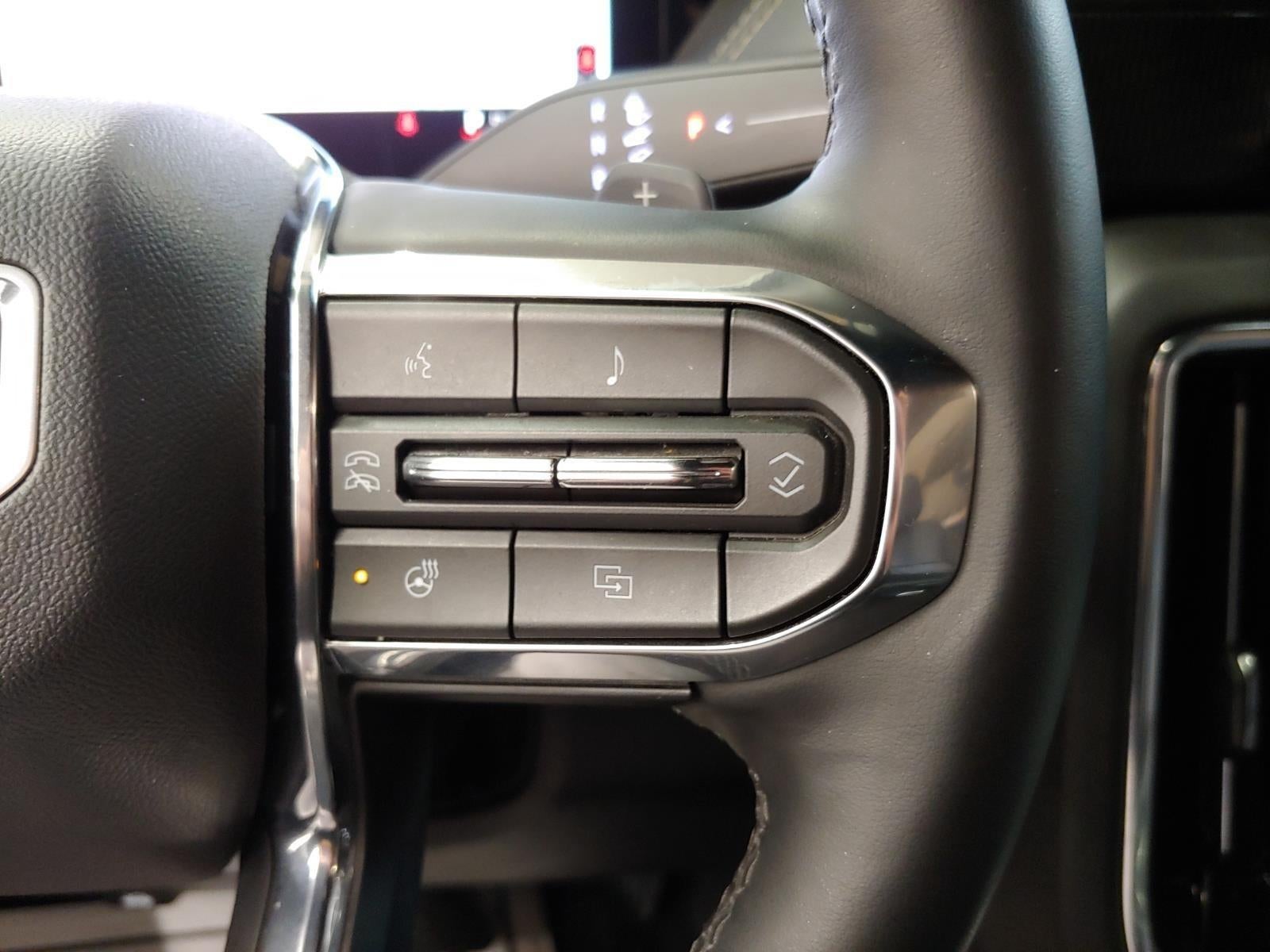 2025 GMC Yukon Elevation