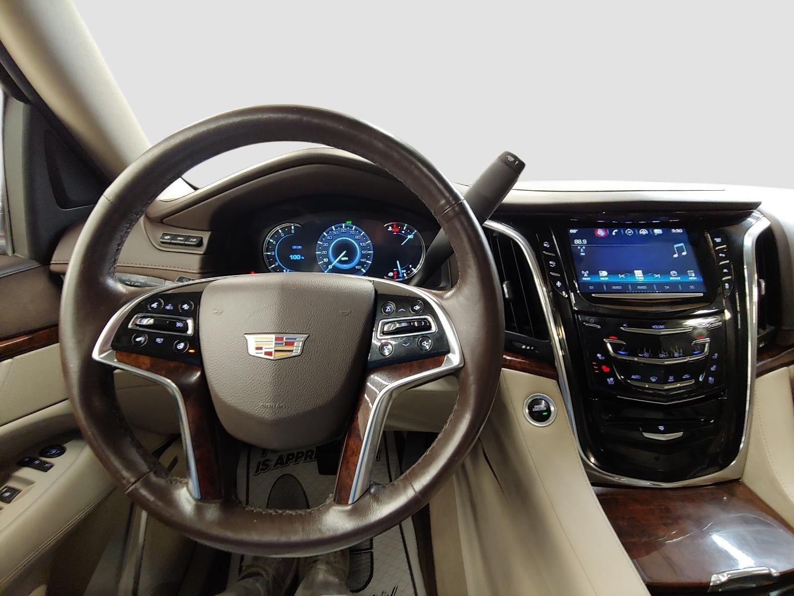2016 Cadillac Escalade Luxury Collection