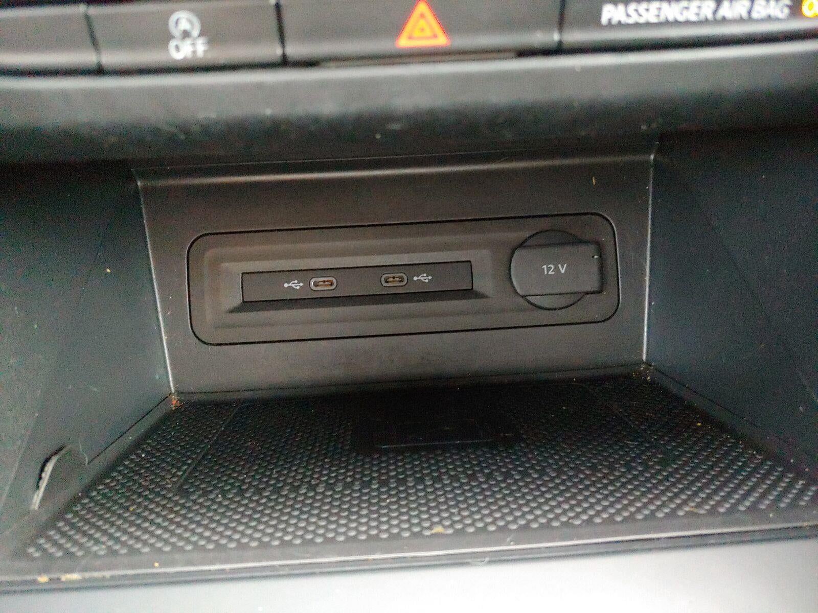 2021 Volkswagen Atlas Cross Sport 2.0T SE w/Technology