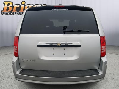 2010 Chrysler Town & Country Touring