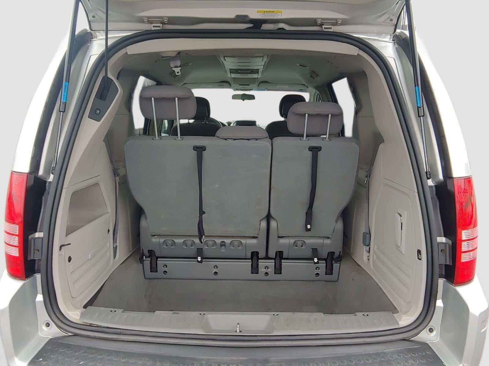 2010 Chrysler Town & Country Touring