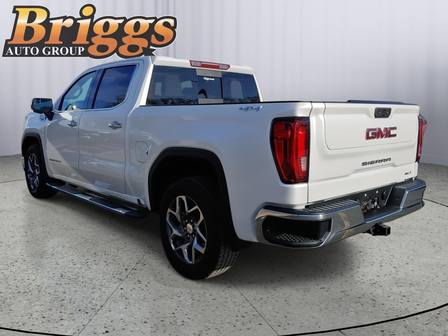 2022 GMC Sierra 1500 SLT