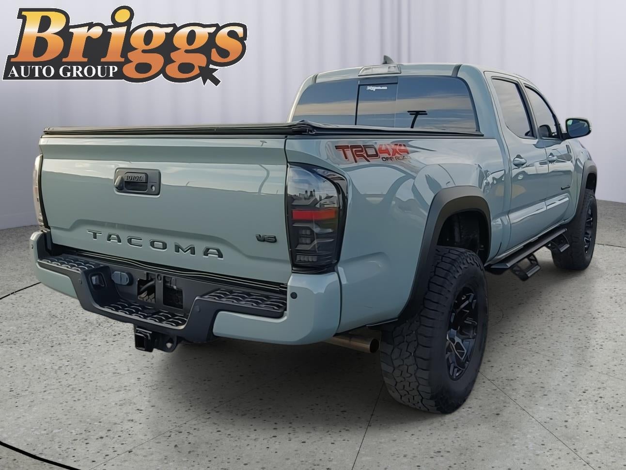 2022 Toyota Tacoma 4WD SR5