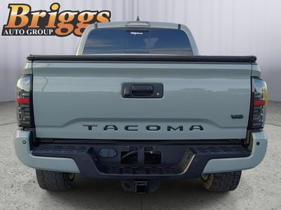 2022 Toyota Tacoma 4WD SR5