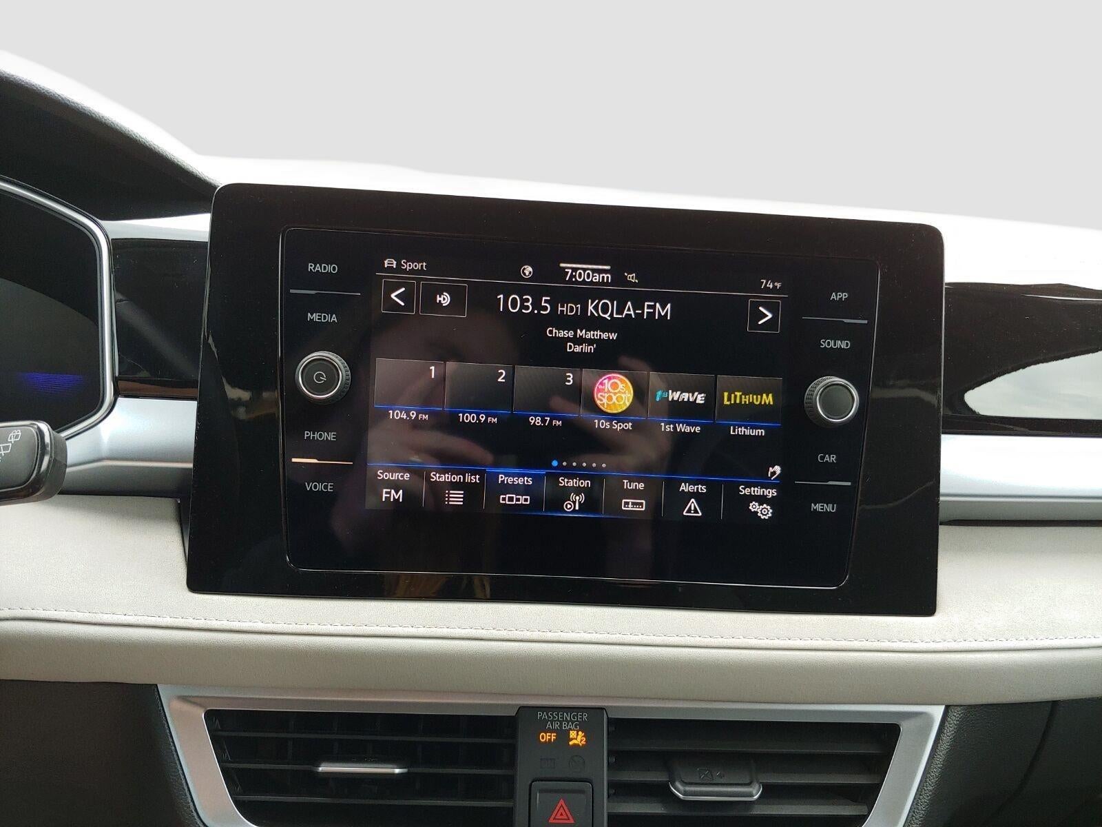 2025 Volkswagen Taos SE