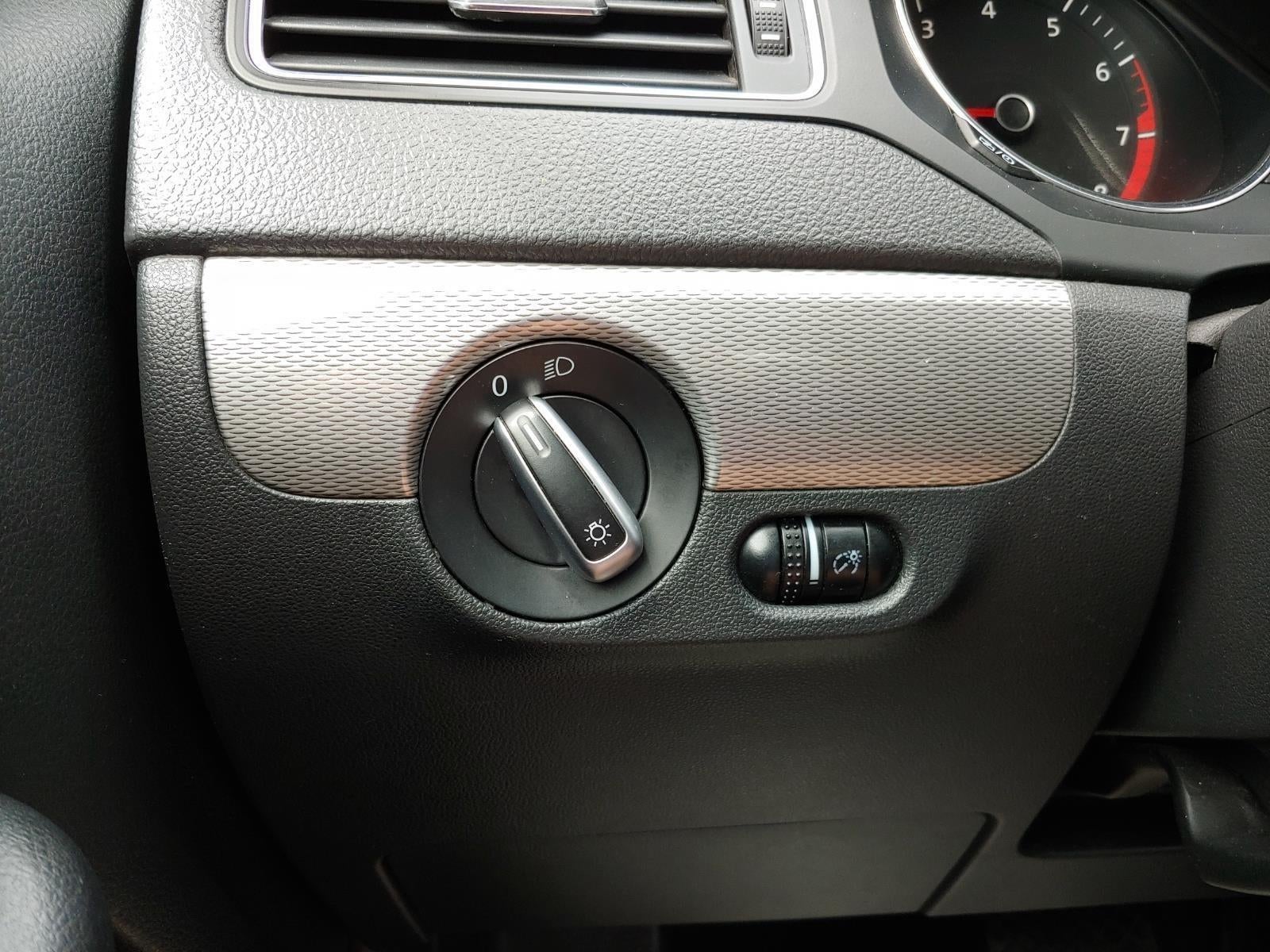 2015 Volkswagen Jetta 1.8T SE