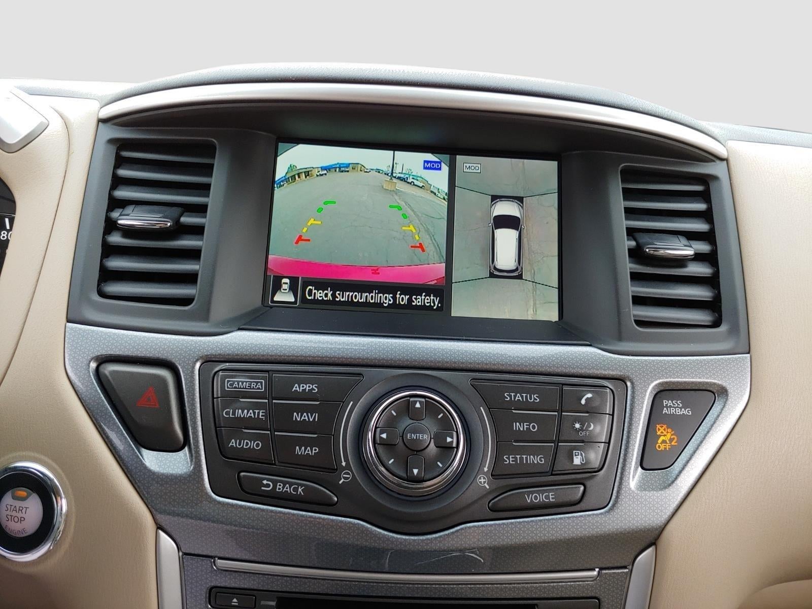 2020 Nissan Pathfinder SL