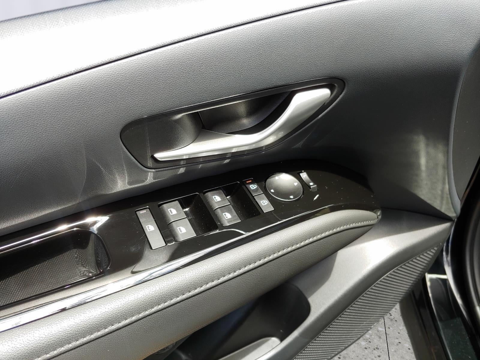 2025 Hyundai Santa Cruz SEL Activity
