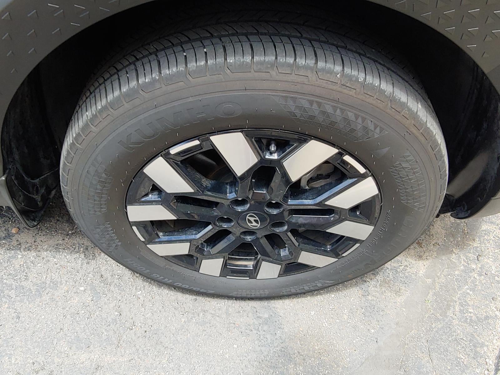 2025 Hyundai Santa Cruz SEL Activity