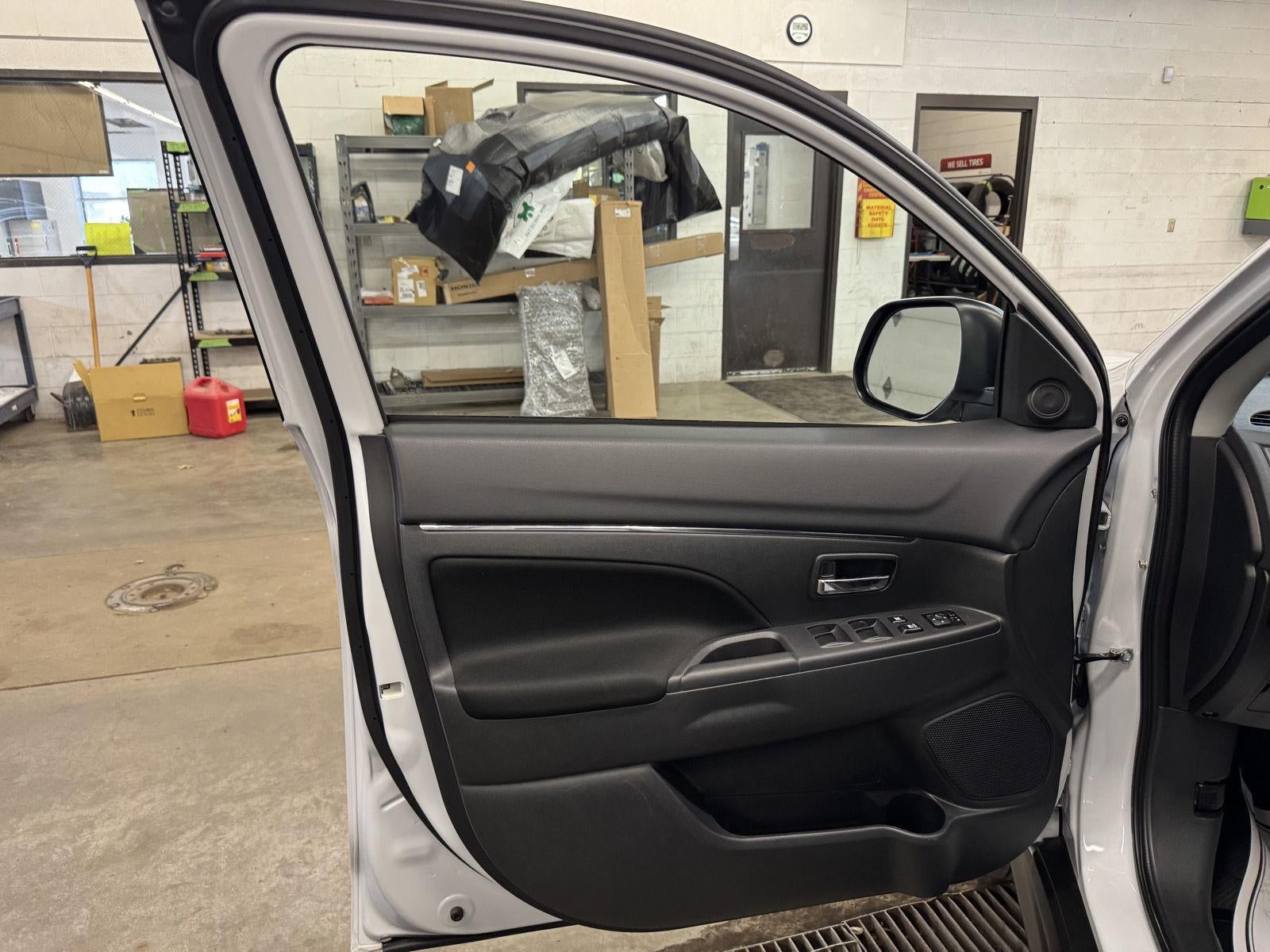 2024 Mitsubishi Outlander Sport S
