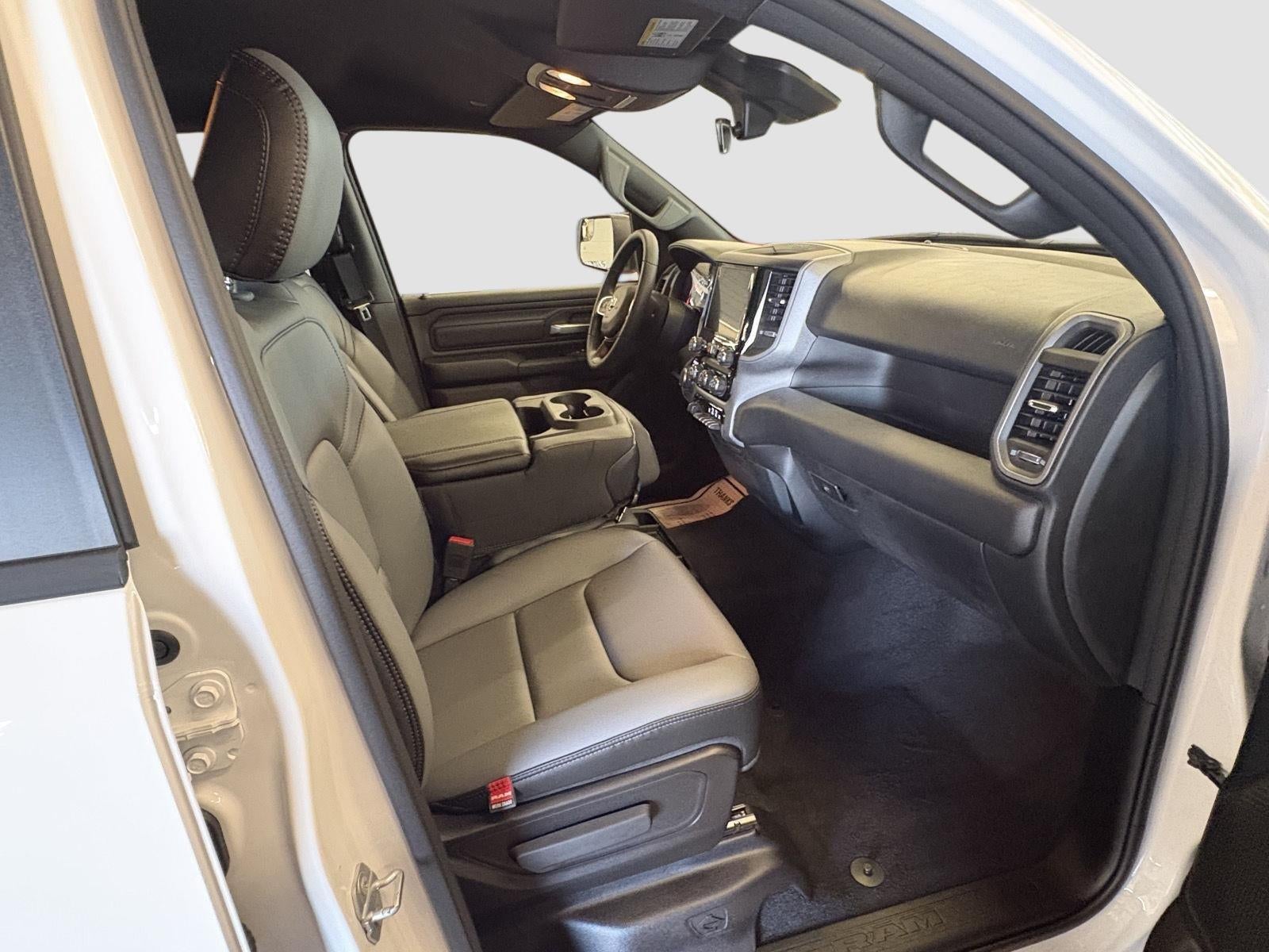 2026 RAM 1500 Tradesman Quad Cab 4x4 6'4' Box