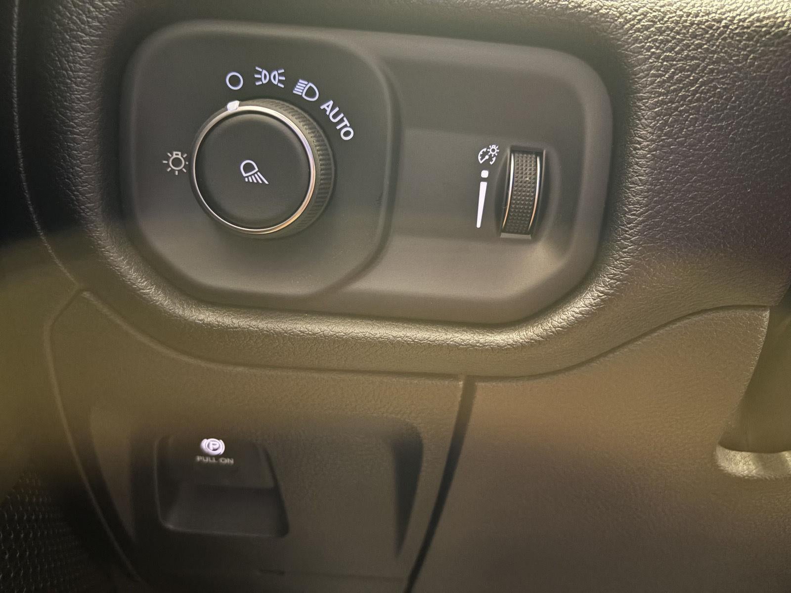 2026 RAM 1500 Tradesman Quad Cab 4x4 6'4' Box