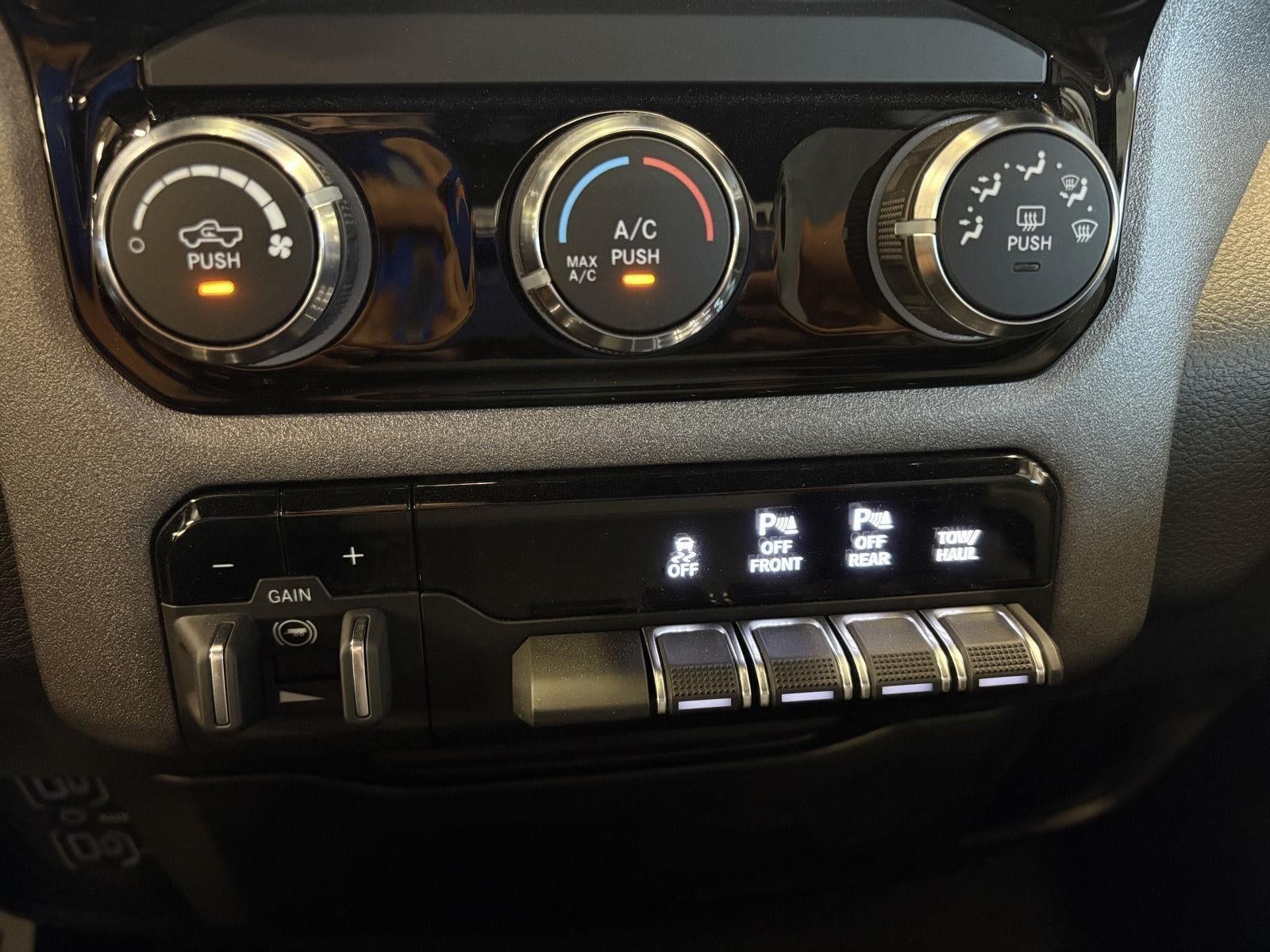 2026 RAM 1500 Tradesman Quad Cab 4x4 6'4' Box