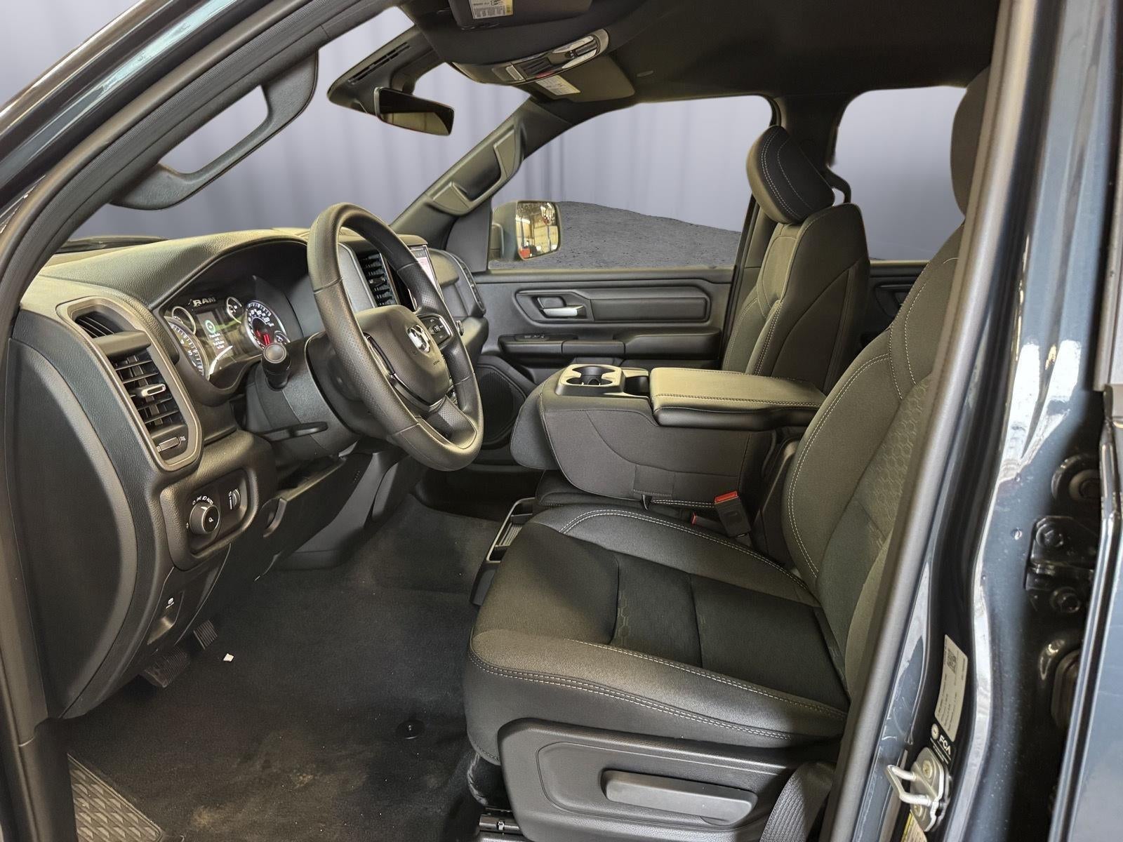 2026 RAM 1500 Tradesman Crew Cab 4x4 5'7' Box