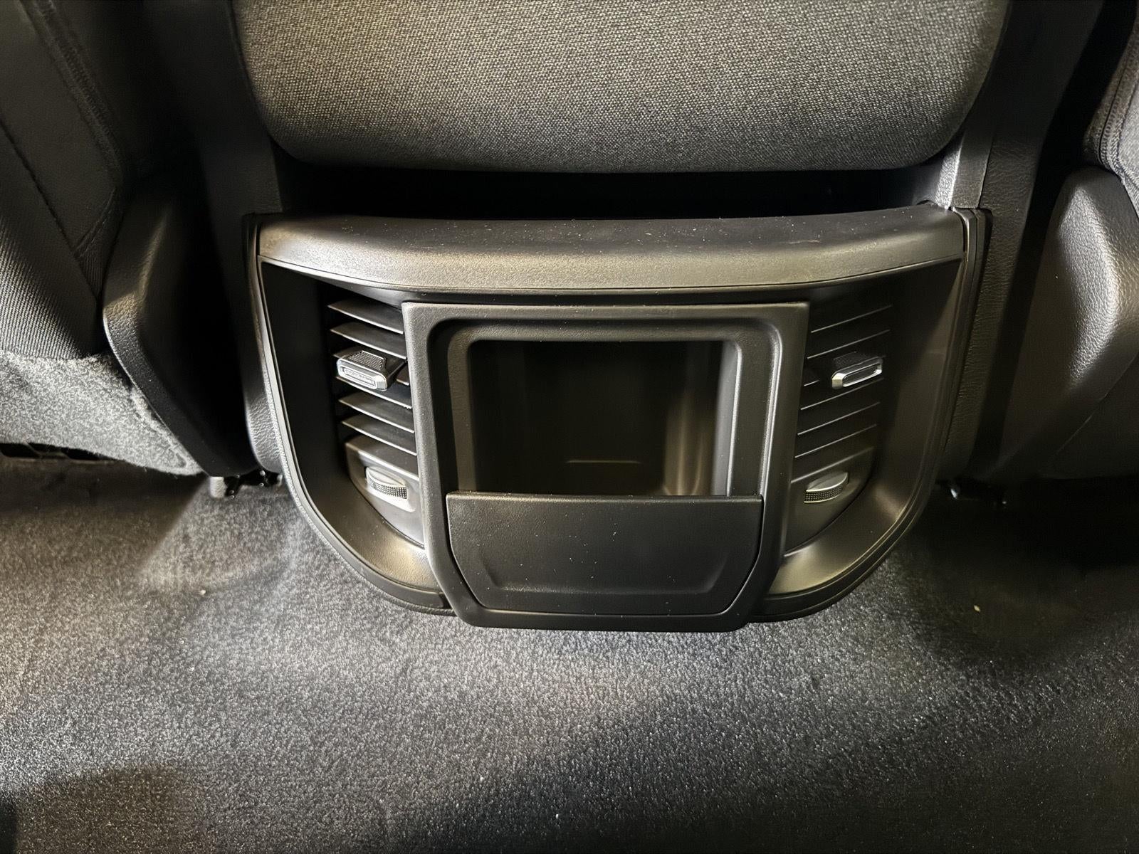 2026 RAM 1500 Tradesman Crew Cab 4x4 5'7' Box