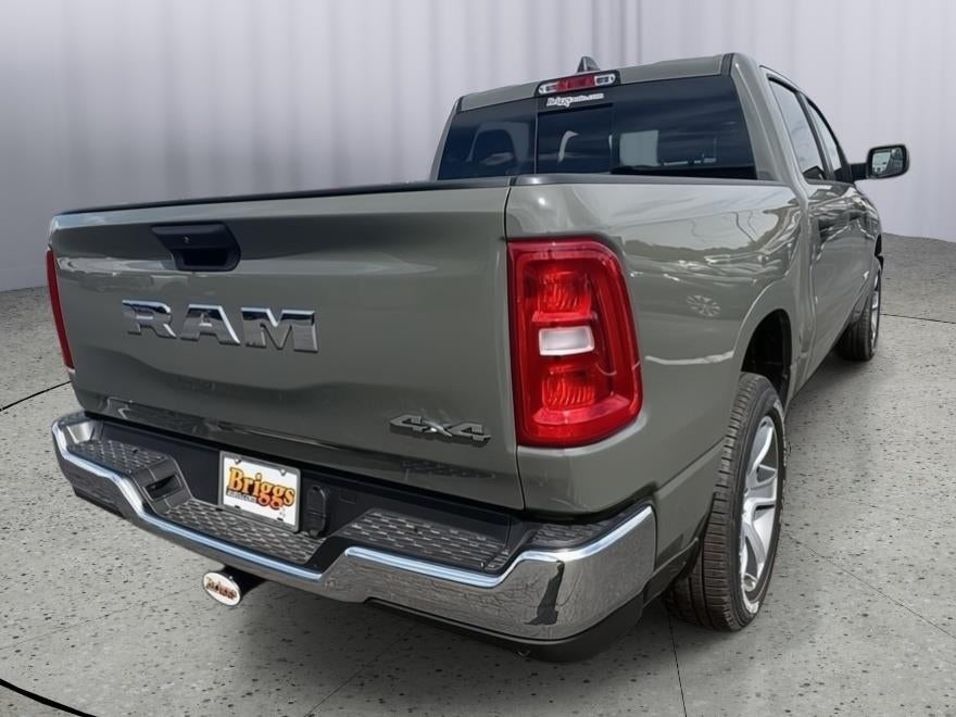 2026 RAM 1500 Tradesman Crew Cab 4x4 5'7' Box