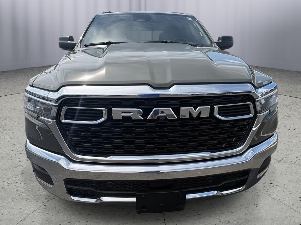 2026 RAM 1500 Tradesman Crew Cab 4x4 5'7' Box