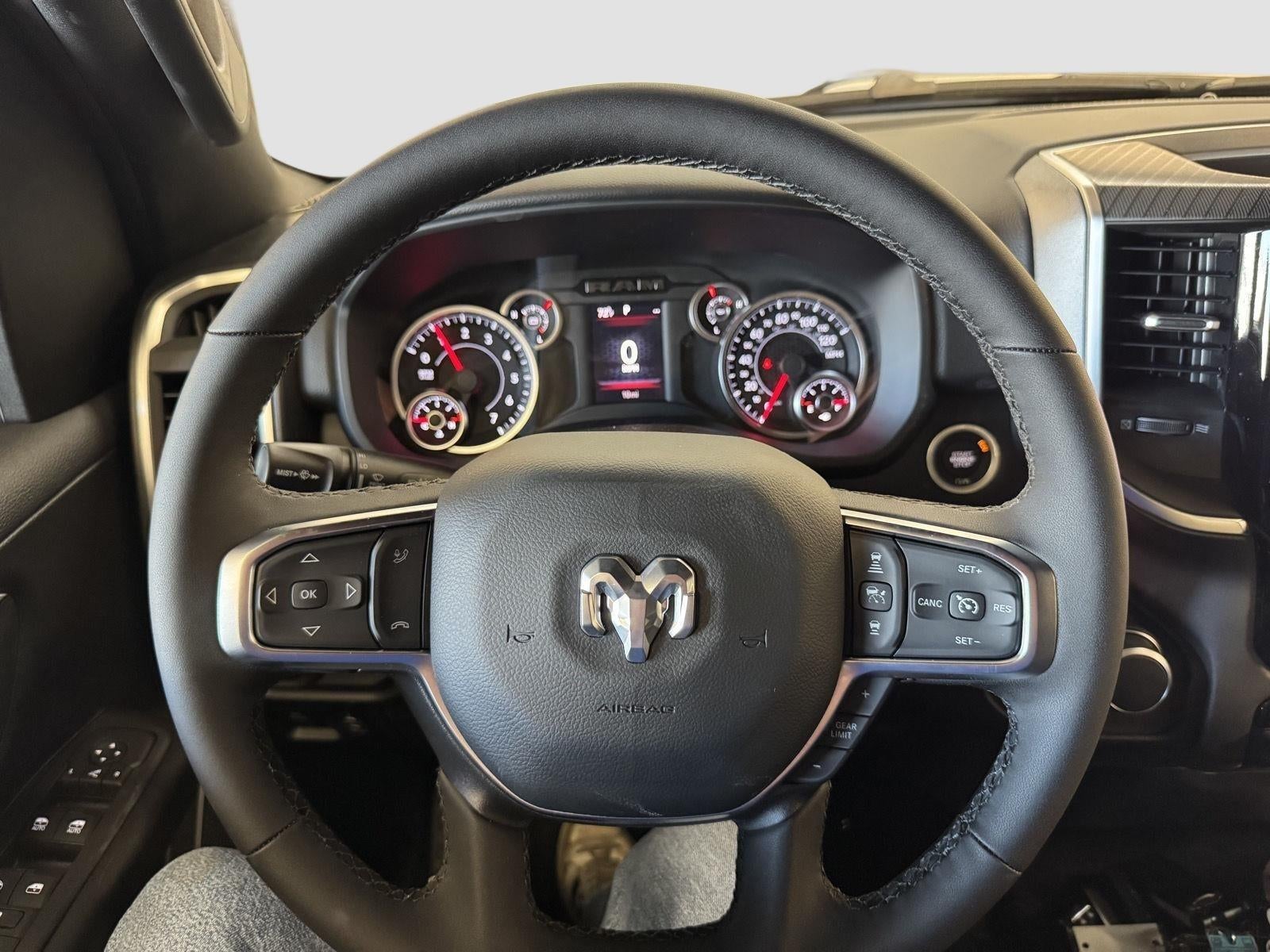 2026 RAM 1500 Big Horn Crew Cab 4x4 5'7' Box