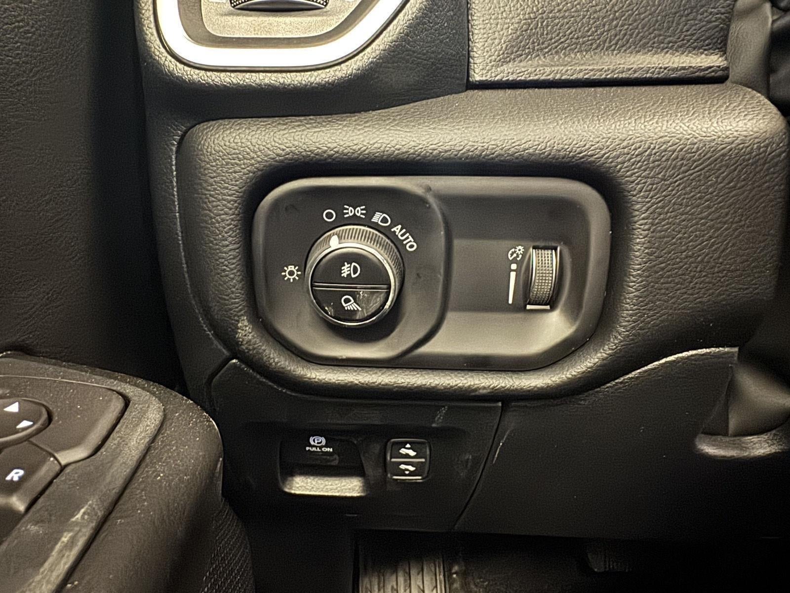2026 RAM 1500 Big Horn Crew Cab 4x4 5'7' Box