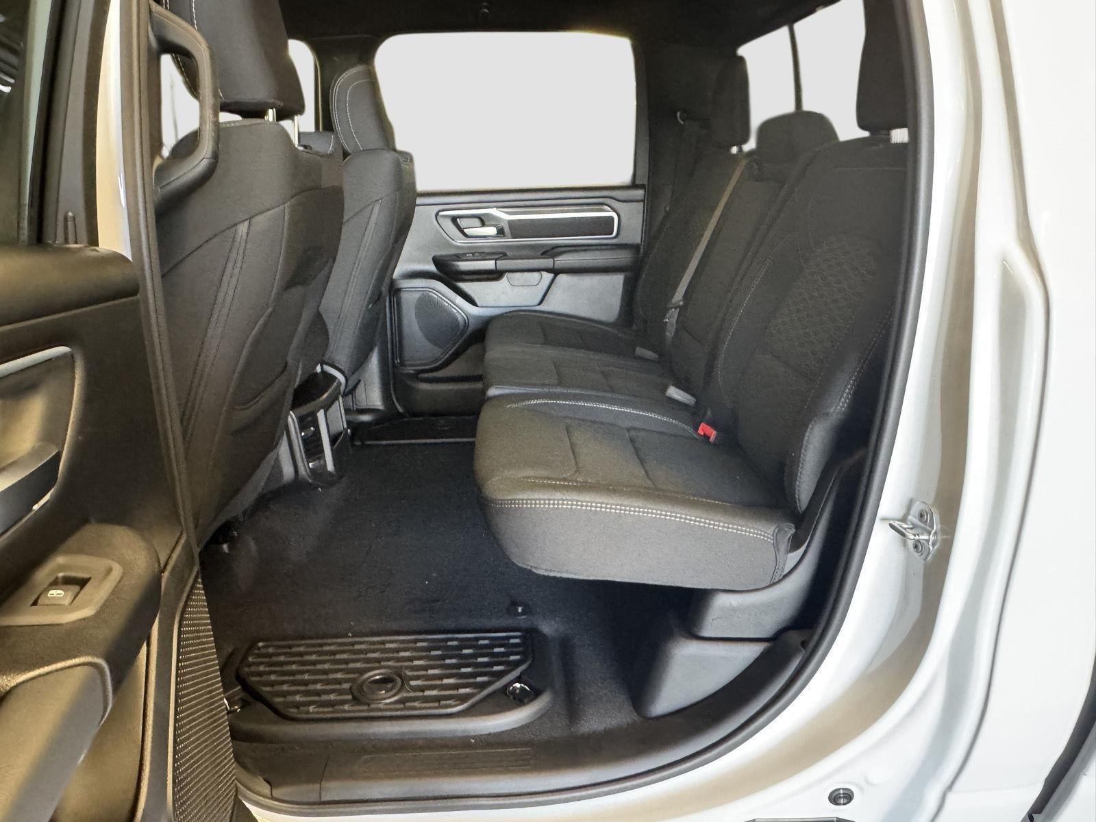 2026 RAM 1500 Big Horn Crew Cab 4x4 5'7' Box