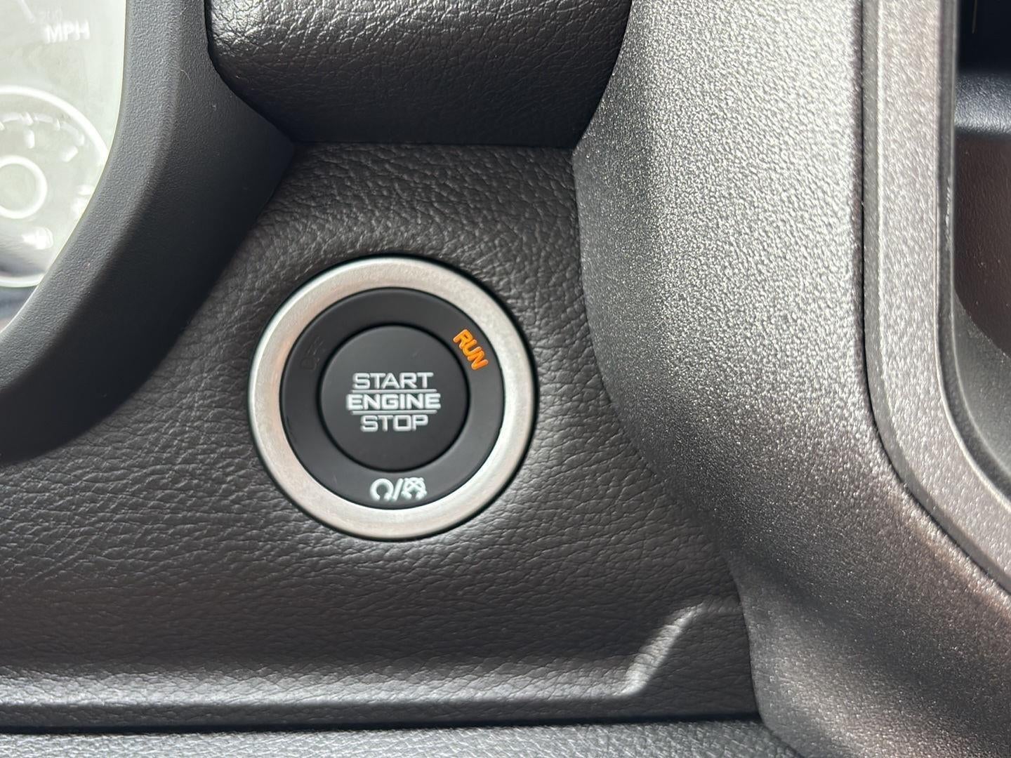 2026 RAM Ram 1500 RAM 1500 TRADESMAN CREW CAB 4X4 5'7' BOX