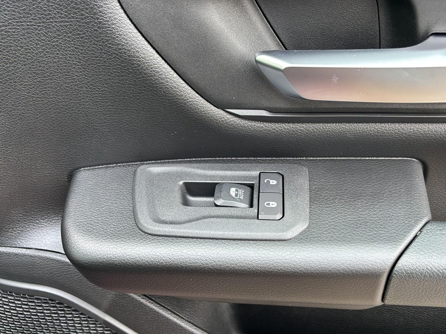 2026 RAM Ram 1500 RAM 1500 TRADESMAN CREW CAB 4X4 5'7' BOX