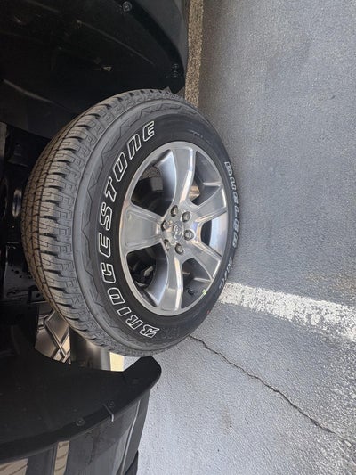 2026 RAM 1500 Tradesman Crew Cab 4x4 5'7' Box
