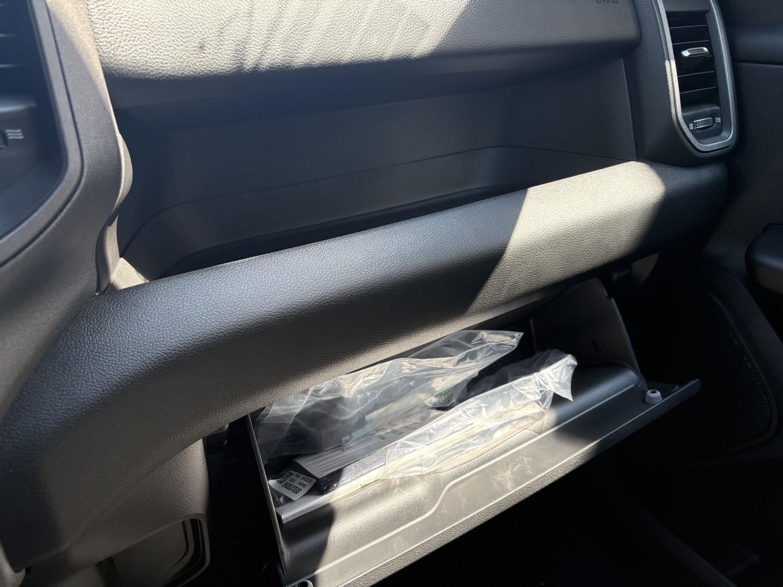 2026 RAM 1500 Tradesman Crew Cab 4x4 5'7' Box