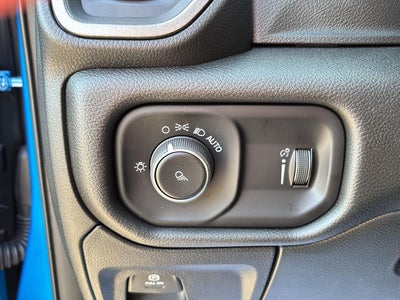 2026 RAM Ram 1500 RAM 1500 TRADESMAN CREW CAB 4X4 5'7' BOX