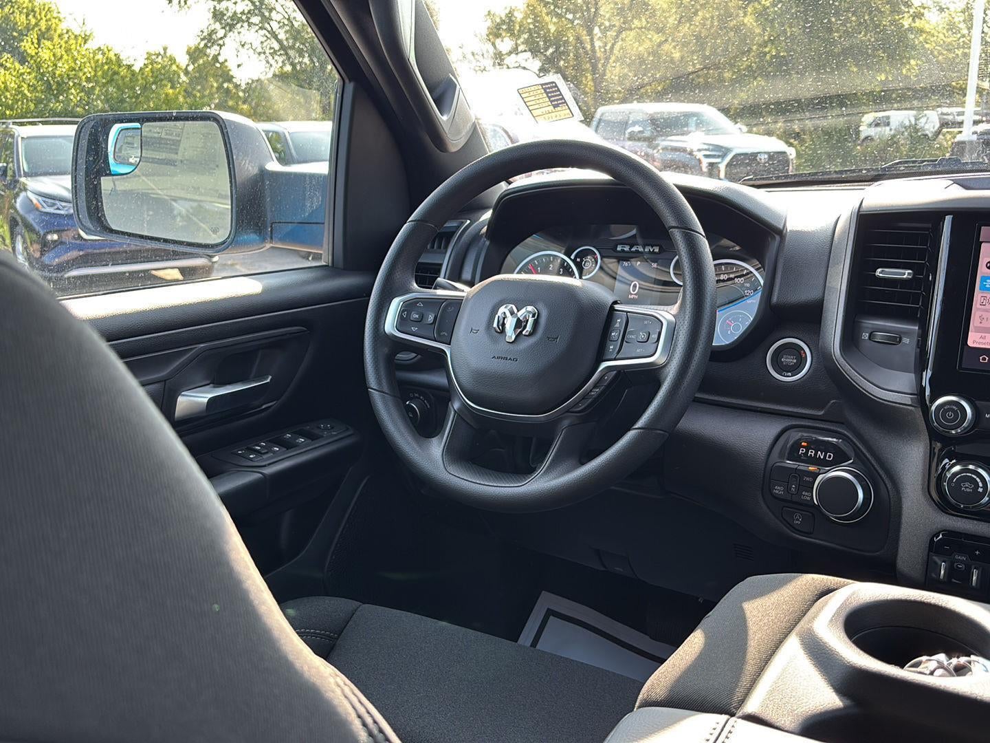 2026 RAM Ram 1500 RAM 1500 TRADESMAN CREW CAB 4X4 5'7' BOX