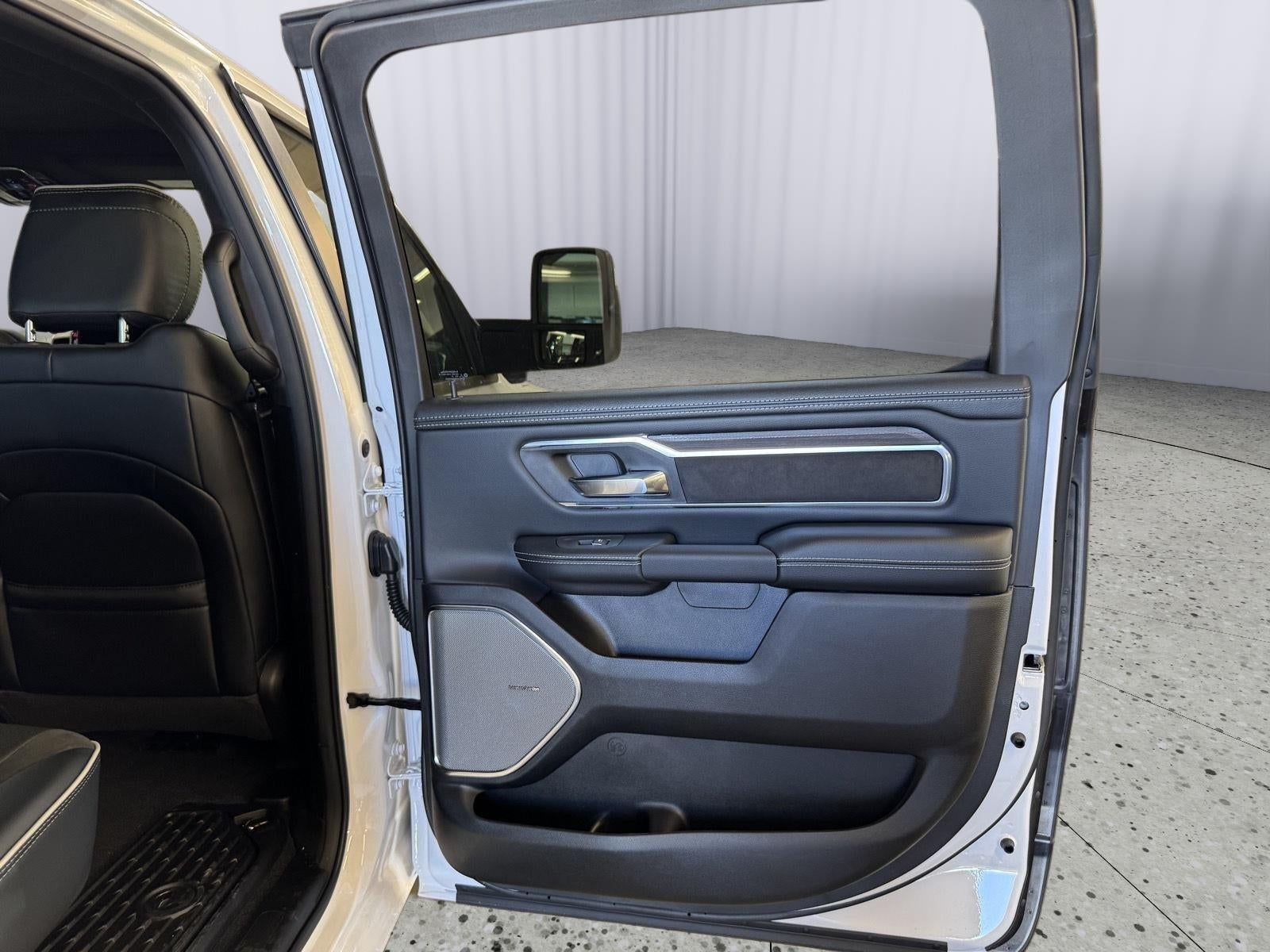 2026 RAM 1500 RAM 1500 LARAMIE CREW CAB 4X4 5'7' BOX