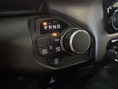2026 RAM 1500 Express Crew Cab 4x4 6'4' Box
