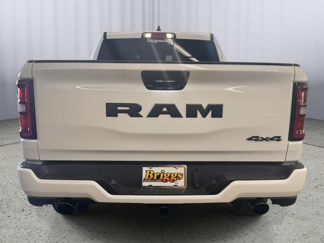 2026 RAM 1500 Express Crew Cab 4x4 6'4' Box