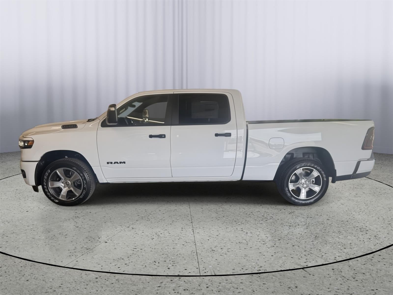 2026 RAM 1500 Express