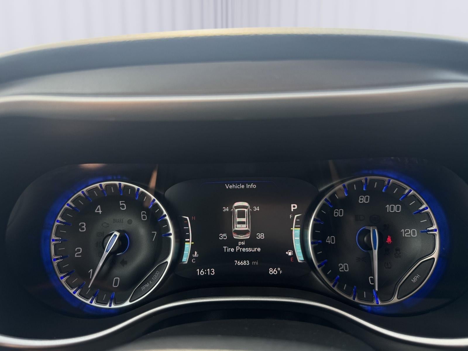 2023 Chrysler Pacifica Touring L