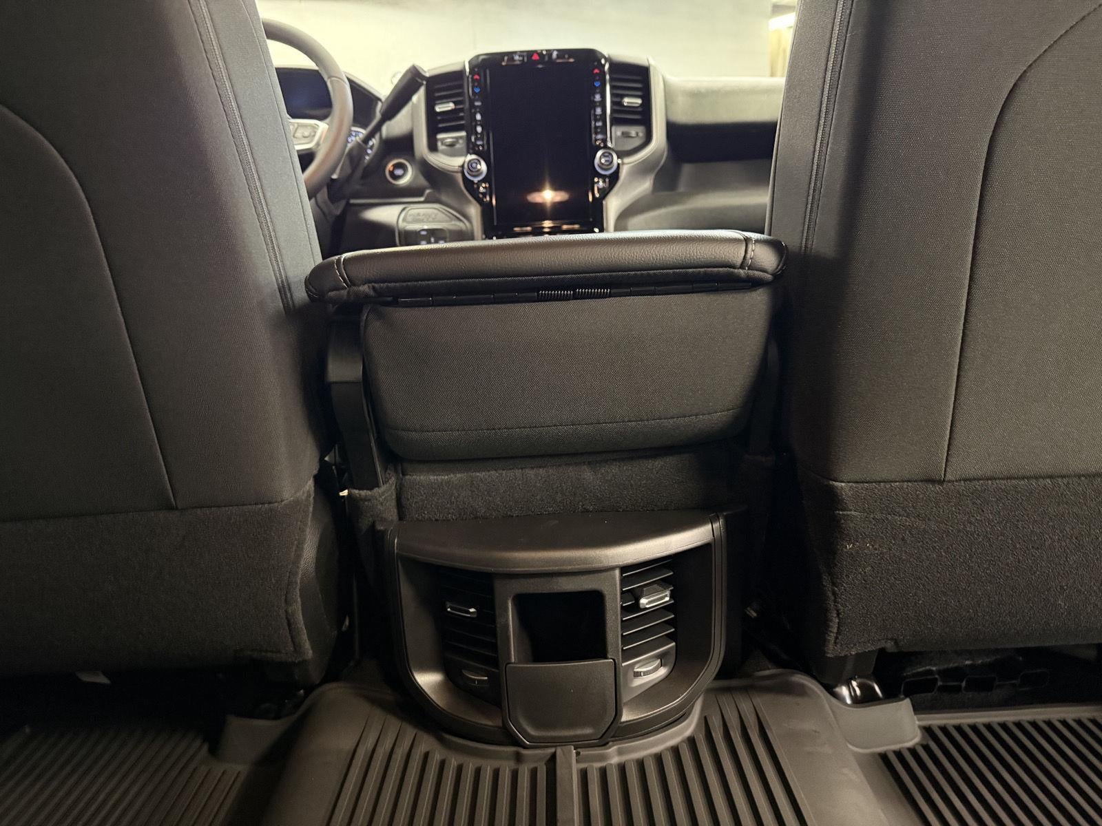 2026 RAM 2500 Tradesman Crew Cab 4x4 6'4' Box