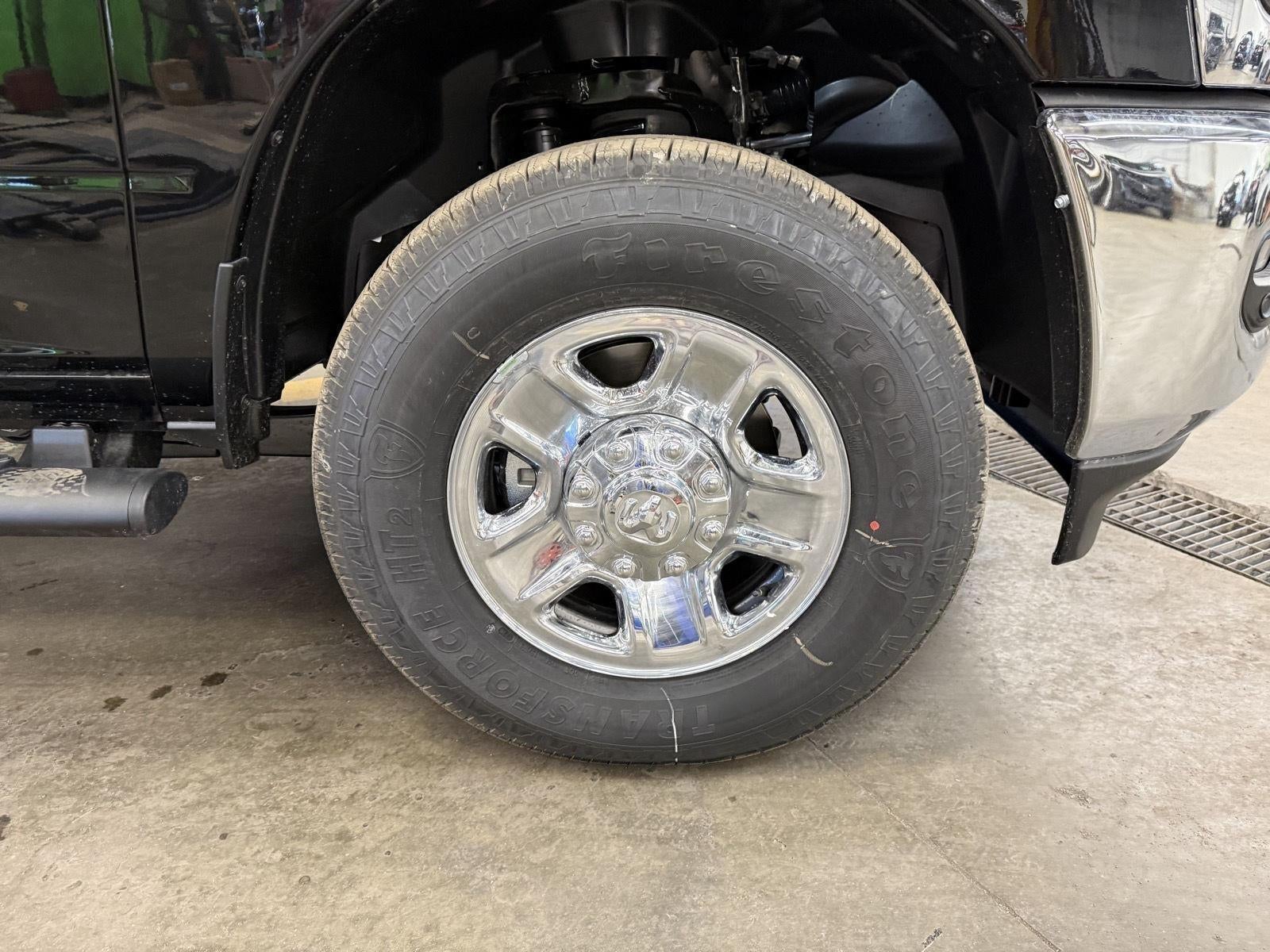 2026 RAM 2500 Tradesman Crew Cab 4x4 6'4' Box