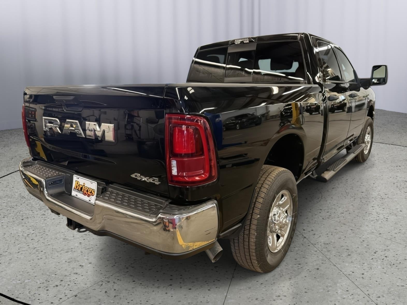 2026 RAM 2500 Tradesman Crew Cab 4x4 6'4' Box