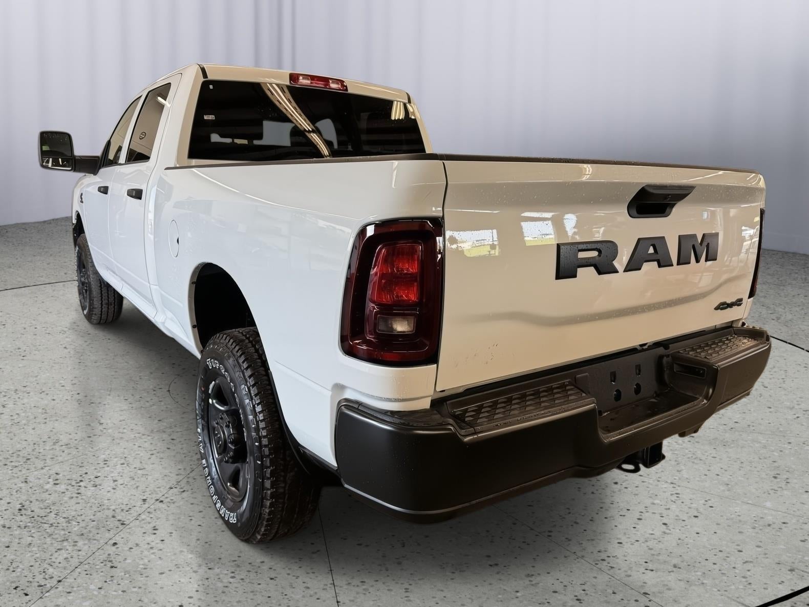 2026 RAM 2500 Tradesman Crew Cab 4x4 6'4' Box