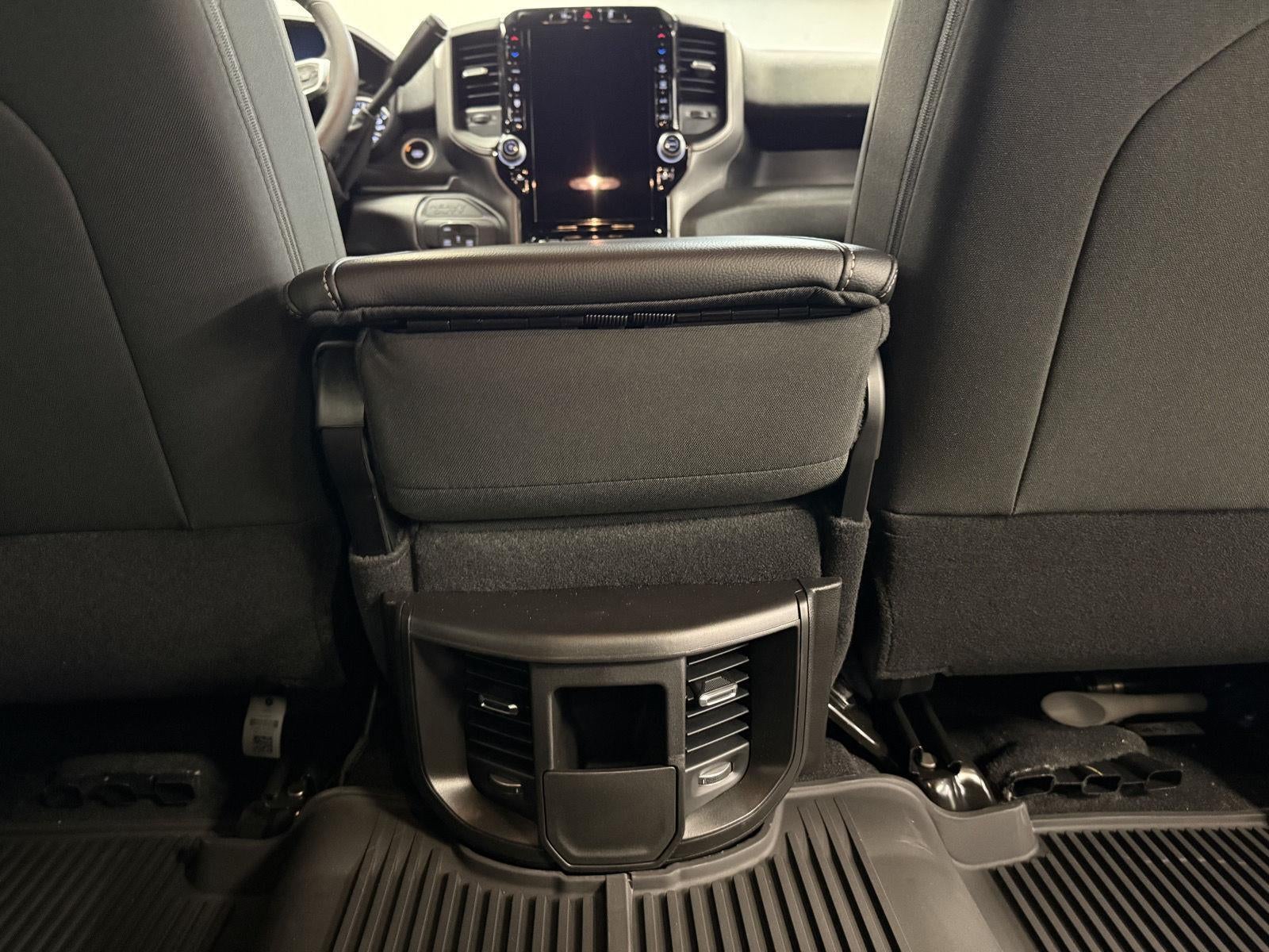 2026 RAM 2500 Tradesman Crew Cab 4x4 6'4' Box