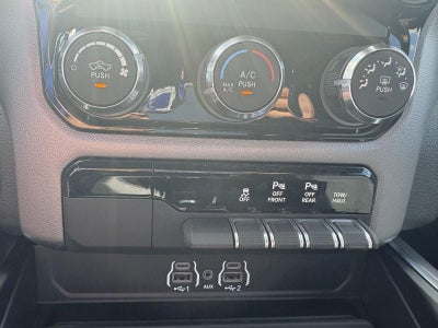 2026 RAM 1500 Express Crew Cab 4x4 5'7' Box