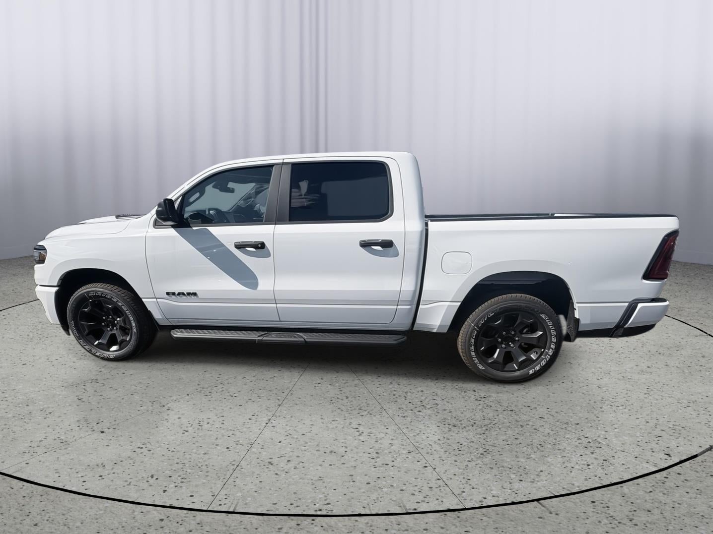 2026 RAM 1500 Express Crew Cab 4x4 5'7' Box