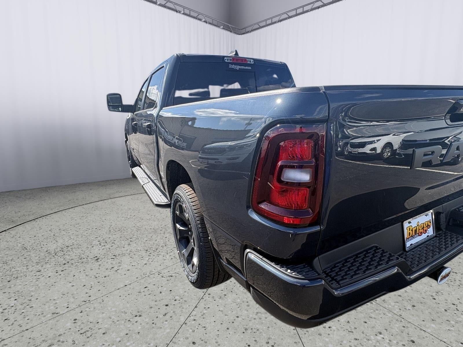 2026 RAM 1500 Express Crew Cab 4x4 5'7' Box