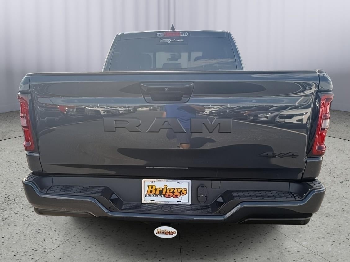 2026 RAM 1500 Express Crew Cab 4x4 5'7' Box
