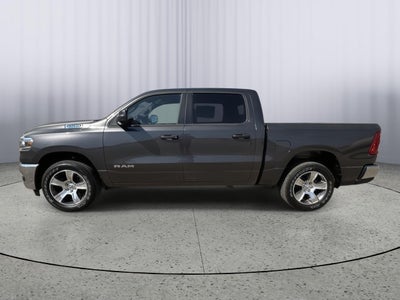 2026 RAM 1500 Tradesman Crew Cab 4x4 5'7' Box