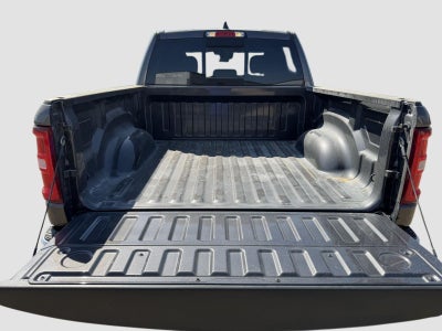 2026 RAM 1500 Tradesman Crew Cab 4x4 5'7' Box