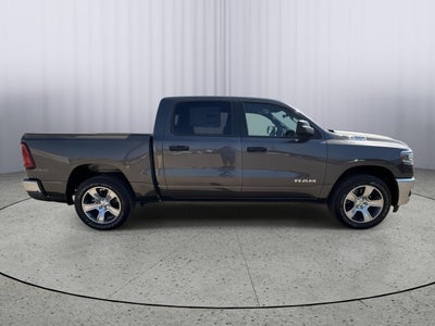 2026 RAM 1500 Tradesman Crew Cab 4x4 5'7' Box